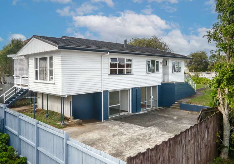 53 Bradbury Road Botany Downs_15