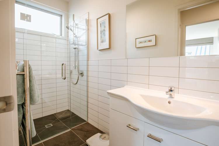 110 Warren Street Wanaka_10