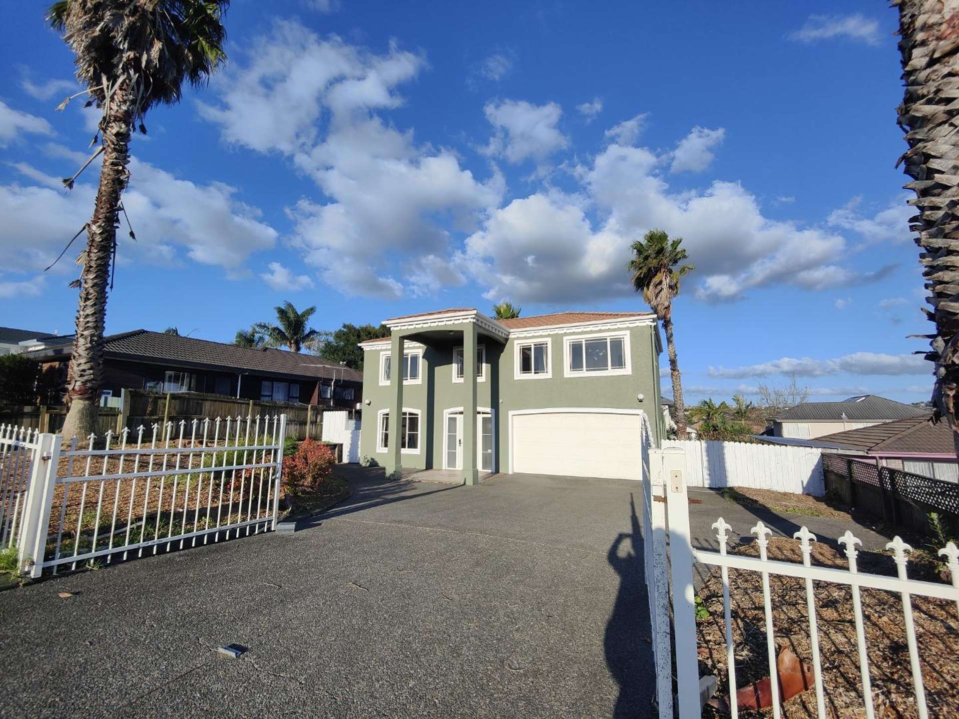 56 Whitford Road 10662_0