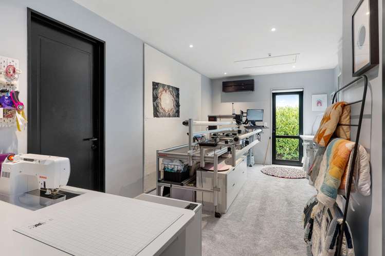 29 Carnaveron Drive Lincoln_18