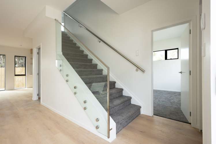 12-14 Taupo Street Green Bay_9