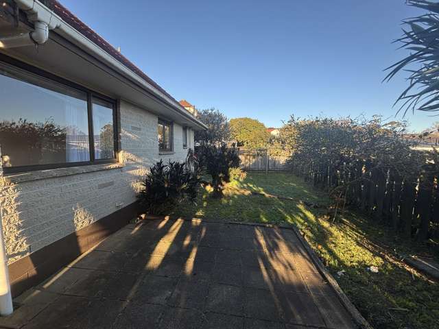 2/56 Cherry Road Bucklands Beach_2
