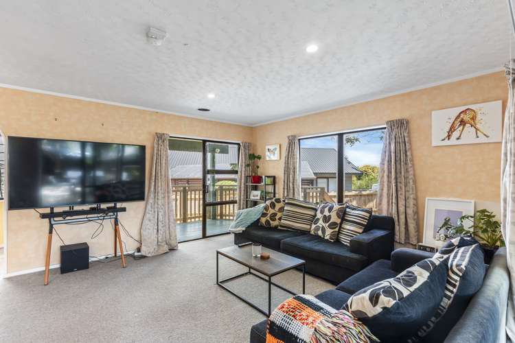 15 Sandgate Avenue Botany Downs_6