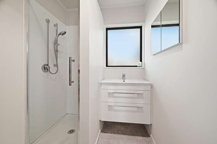 32B Aquarius Drive Kawaha Point_9