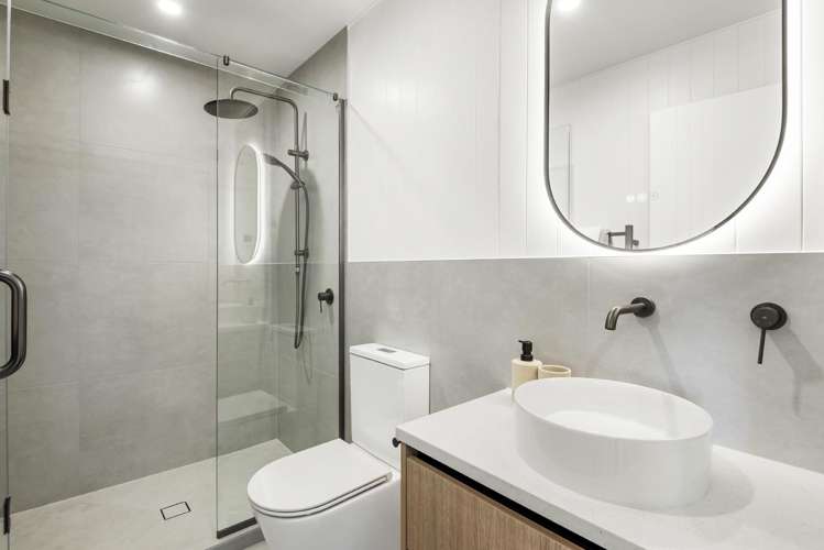 16-18 Handley Avenue Narrow Neck_16