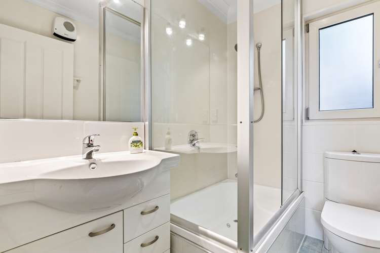 8 Glas Brae Governors Bay_9