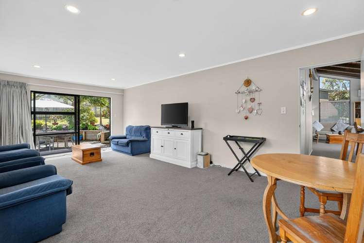 20 Albatross Road Red Beach_12
