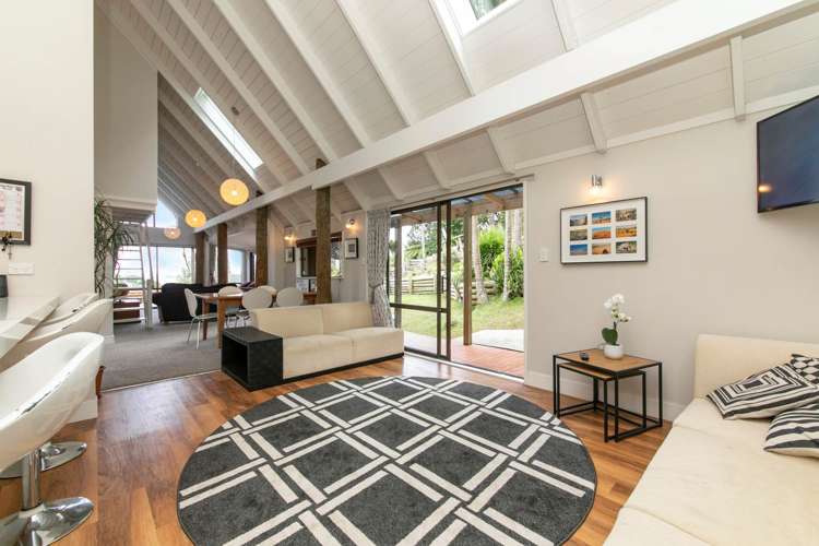 102a Huia Road Titirangi_4