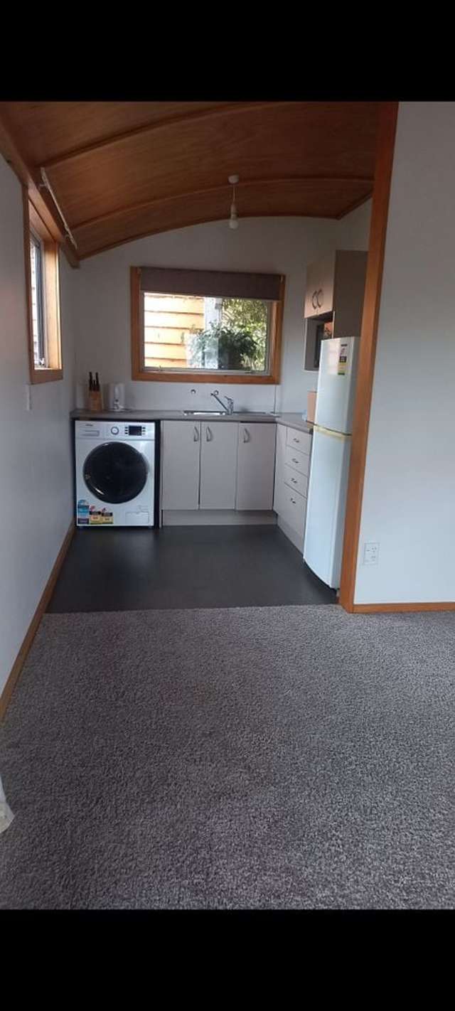 28 Carlyle Street North East Valley_2