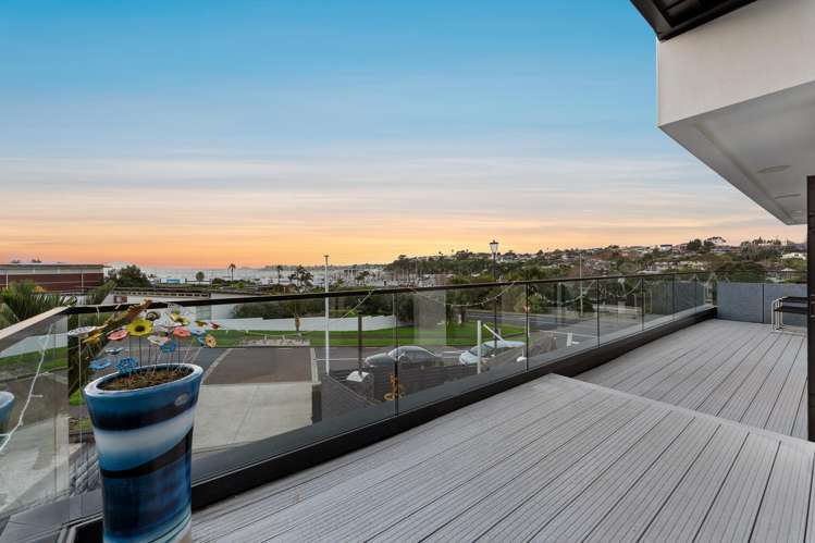 2 Compass Point Way_1