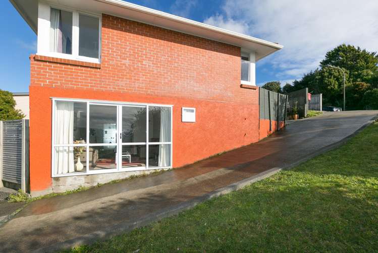 44 Bracken Road Paparangi_17