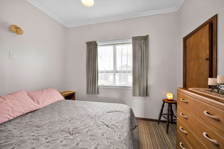 158 Tasman Street Opunake_11