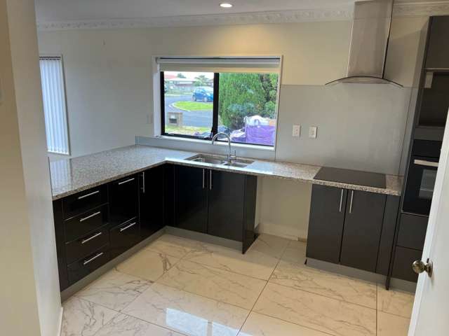 20 Tullis Place Pakuranga Heights_2