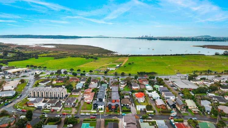 2/19 Karamu Street Te Atatu Peninsula_23