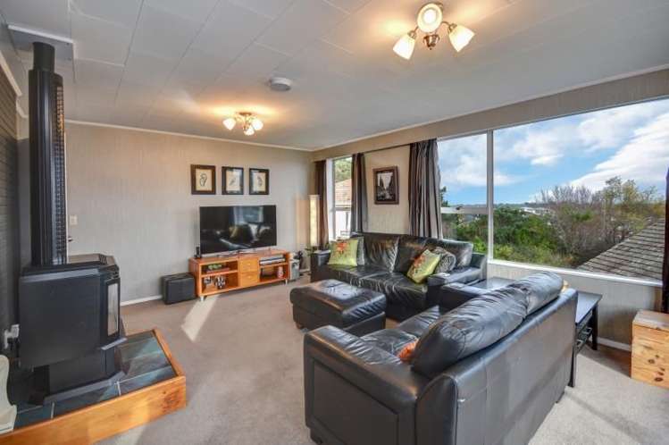 24 Angle Avenue Tainui_7