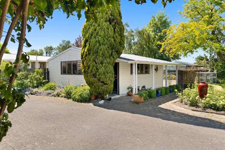 20-22 King Street Carterton_24