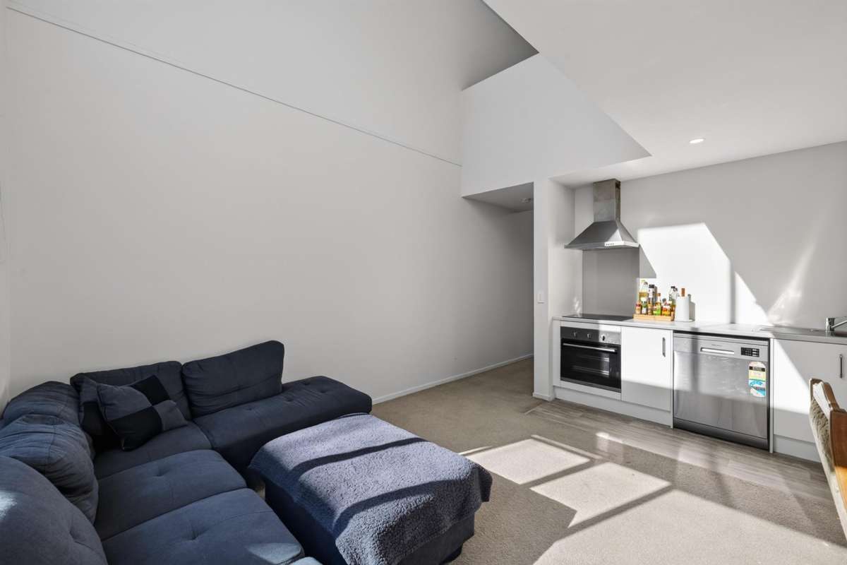 19/17 Owens Place_1