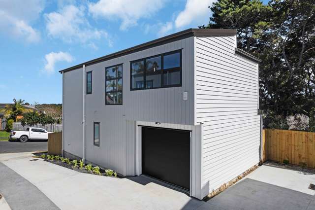 Road Front, Brand-New, 4 Bed Freestanding!