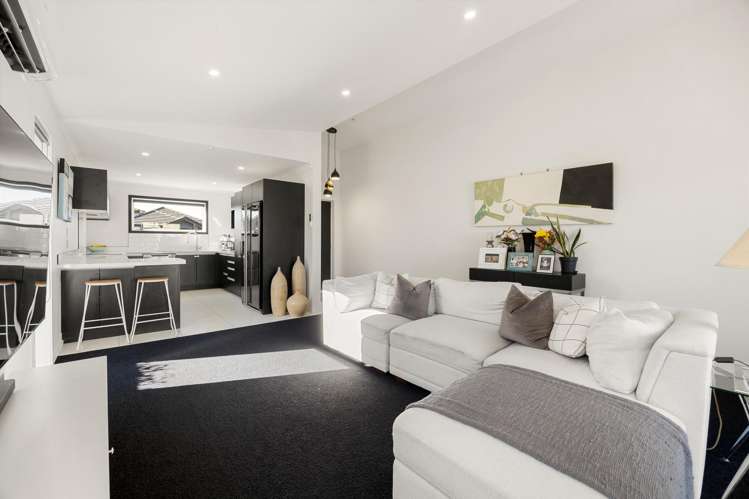 11 McCorquindale Drive_1