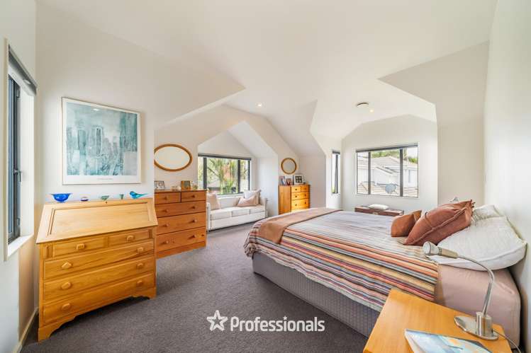 3 Huia Street Tawa_17