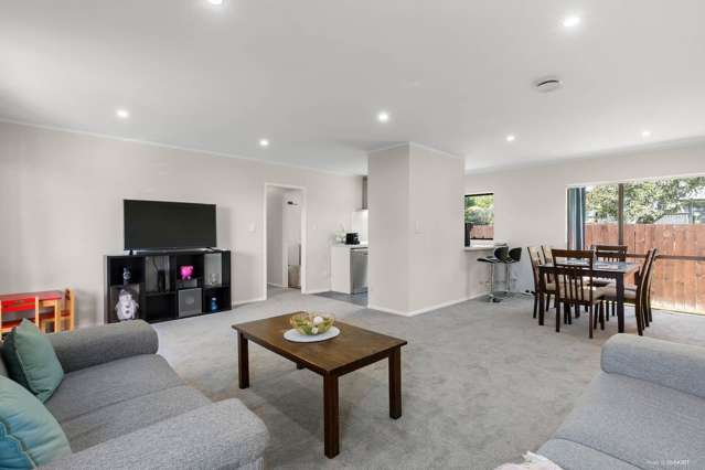 3/70a Woodglen Road Glen Eden_2