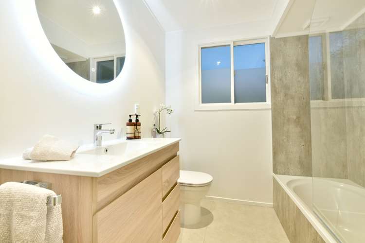 326 Whangaparaoa Road Stanmore Bay_13