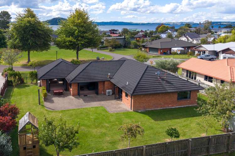 22 Holden Avenue Holdens Bay_27