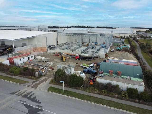 Brand new excellent high-stud warehouse