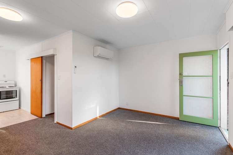 2/1546 Dominion Road Extension 10044_3