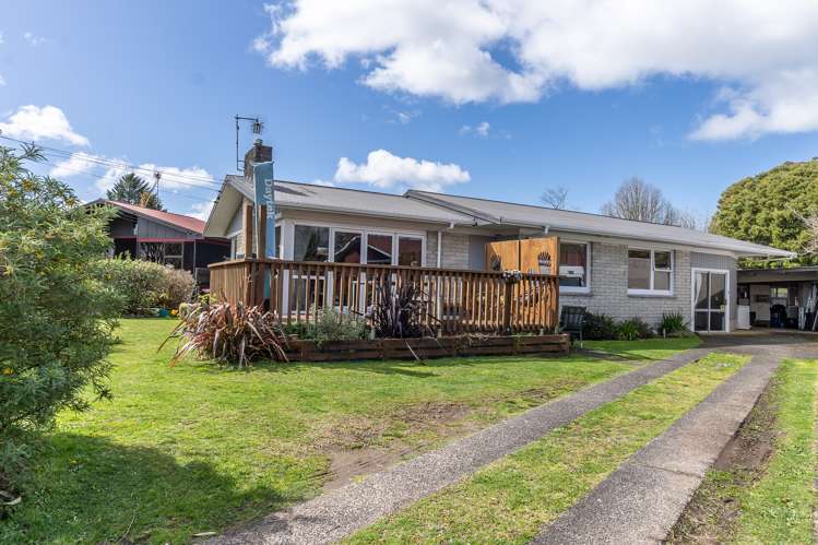 17 Macmurdo Avenue Glenview_22