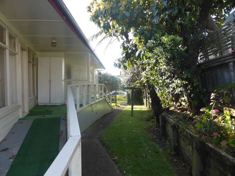 71 Commercial Road Helensville_9