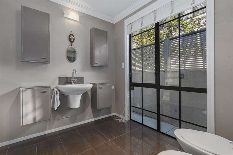 21a Seaview Road Otumoetai_7