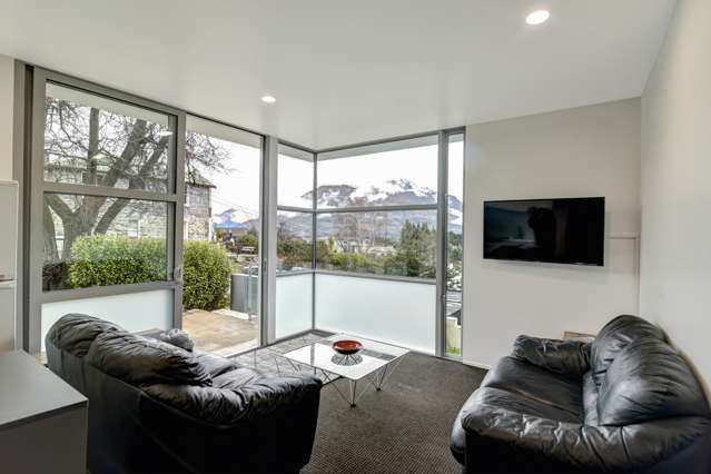 21/60 Hallenstein Street Queenstown_4