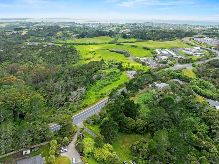 1201 East Coast Road Redvale_17