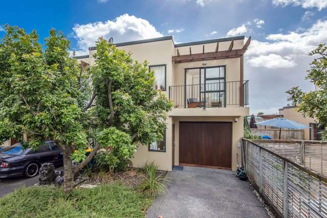 14/17 Harbour View Road Te Atatu Peninsula_1