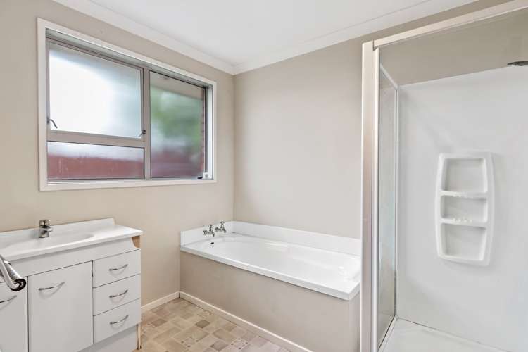 27a Doreen Street Aranui_9