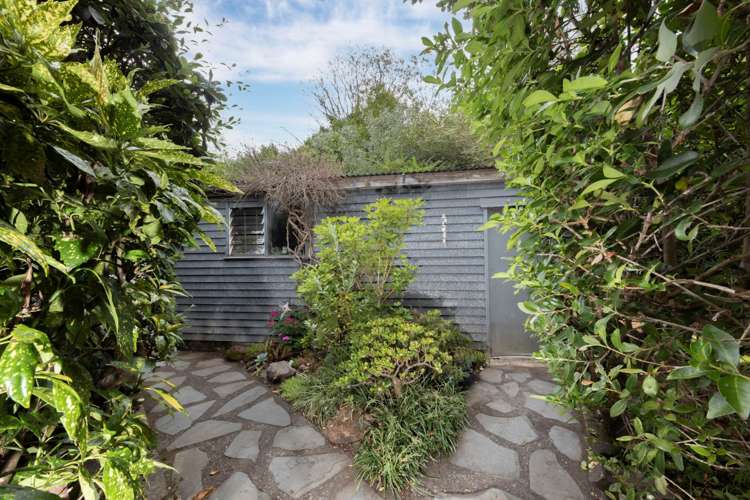 67a Woodglen Road Glen Eden_16