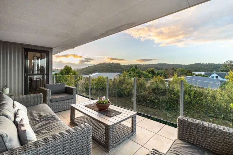 53 Okura River Road Okura_6