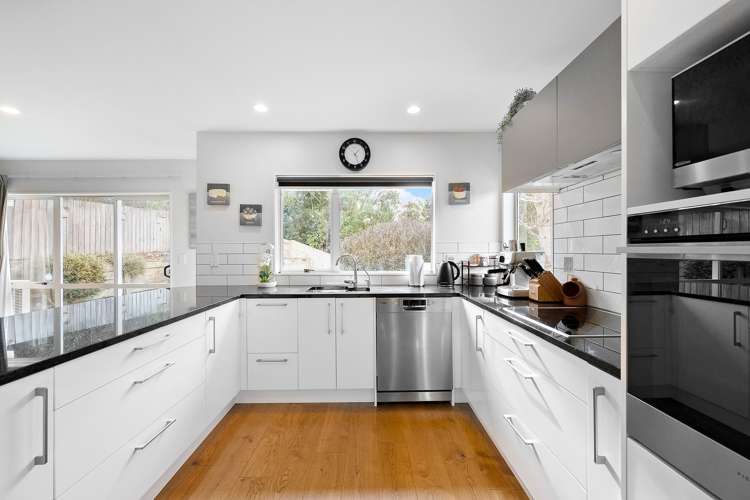 20 Longmont Terrace Churton Park_6