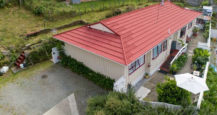 6 Saint Ann Place Toi Toi_15