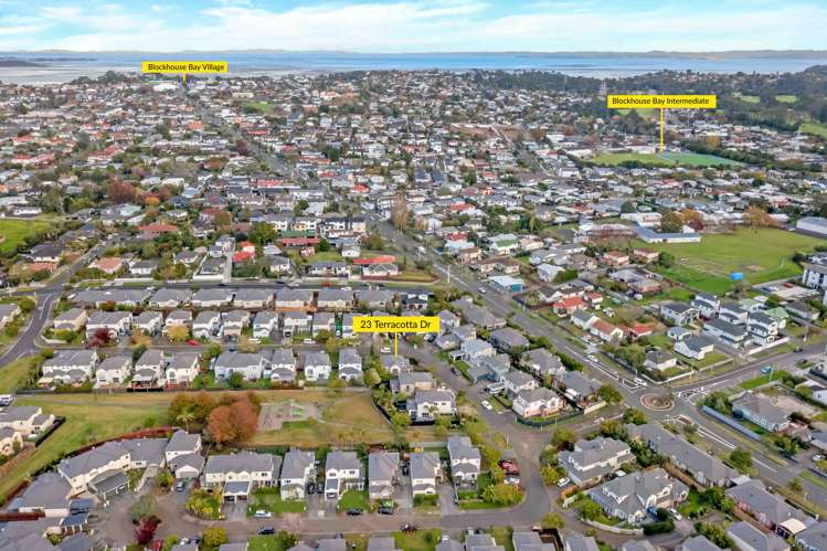 23 Terracotta Drive Blockhouse Bay_21