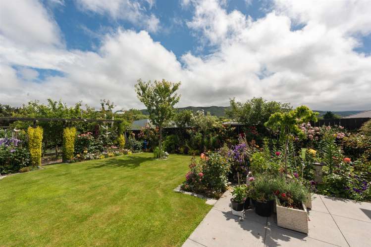 19 Eric Batchelor Place Waimate_19