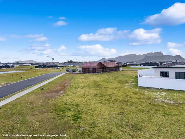 8 and 10 Kentia Court One Tree Point_3