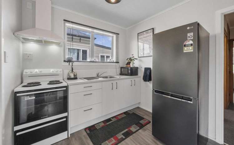 1/204 Grays Road 10482_2