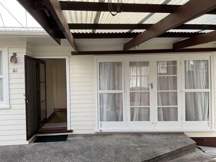 1/25 Nutsey Avenue Northcote_0