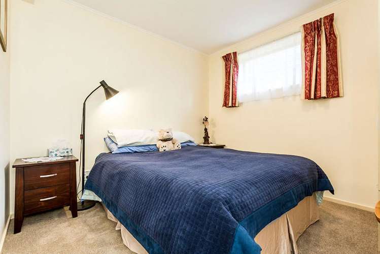 14 Castlewood Road Company Bay_12