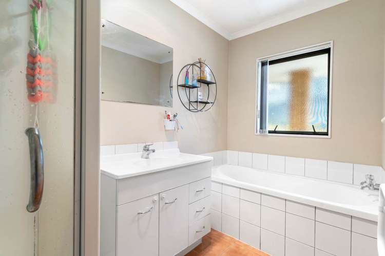 84a Glengarry Road Glen Eden_11