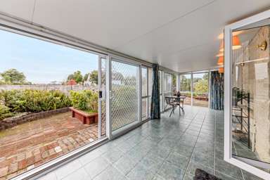 1/25 Akoranga Drive_3
