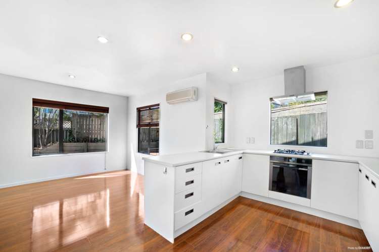 8/2 Sunnydale Place Oteha_11