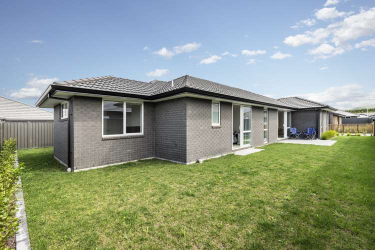 2 Lattay Lane Pyes Pa_15